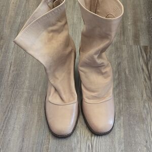 Chelsea & Violet Cream Heeled Boots